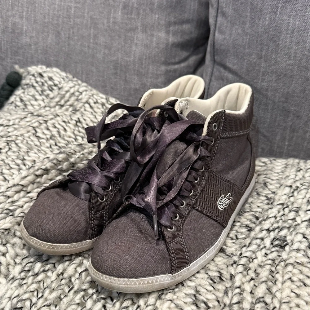 Lacoste Women's High-Top Sneakers in Dark Purple